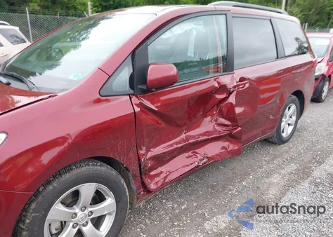 2017 Toyota Sienna Le 8 Passenger from USA, damaged, VIN 5TDKZ3DCXHS850330